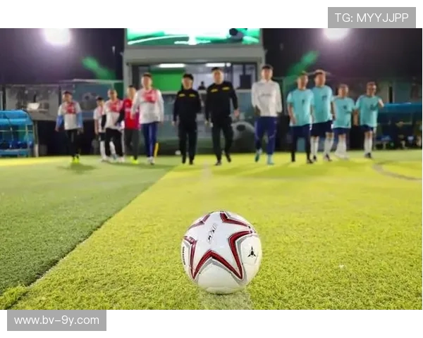 以Jay足球场地为核心打造创新体育文化空间提升城市活力与体育氛围